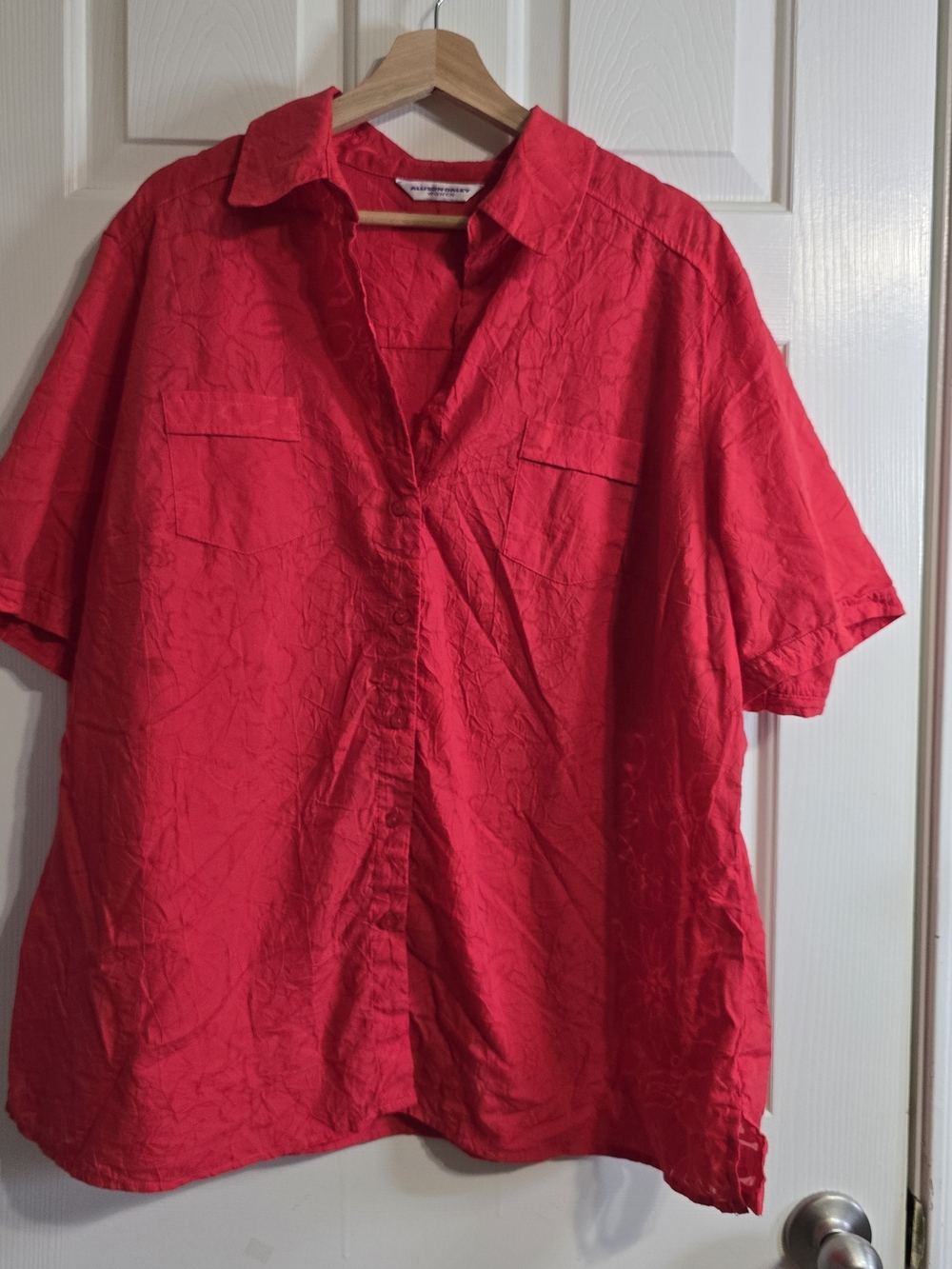 Alison Daley Women's Red Solid Woven Collared Short Sleeve Button Blouse 3XL